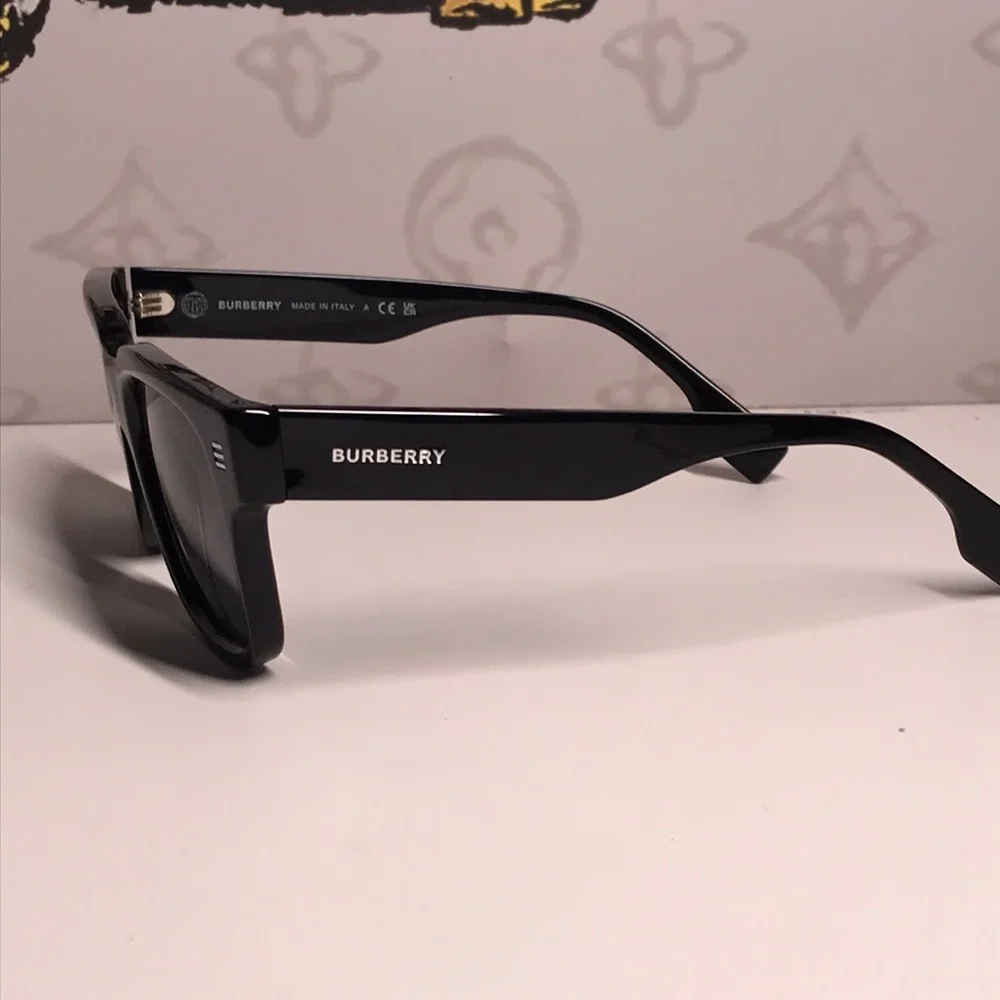 New Authentic Burberry BE4394 3001/87 Sunglasses